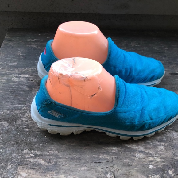 Skechers GOwalk 2 Women’s Aqua Blue Super Sock Sneakers Size 8.5 - Picture 3 of 11